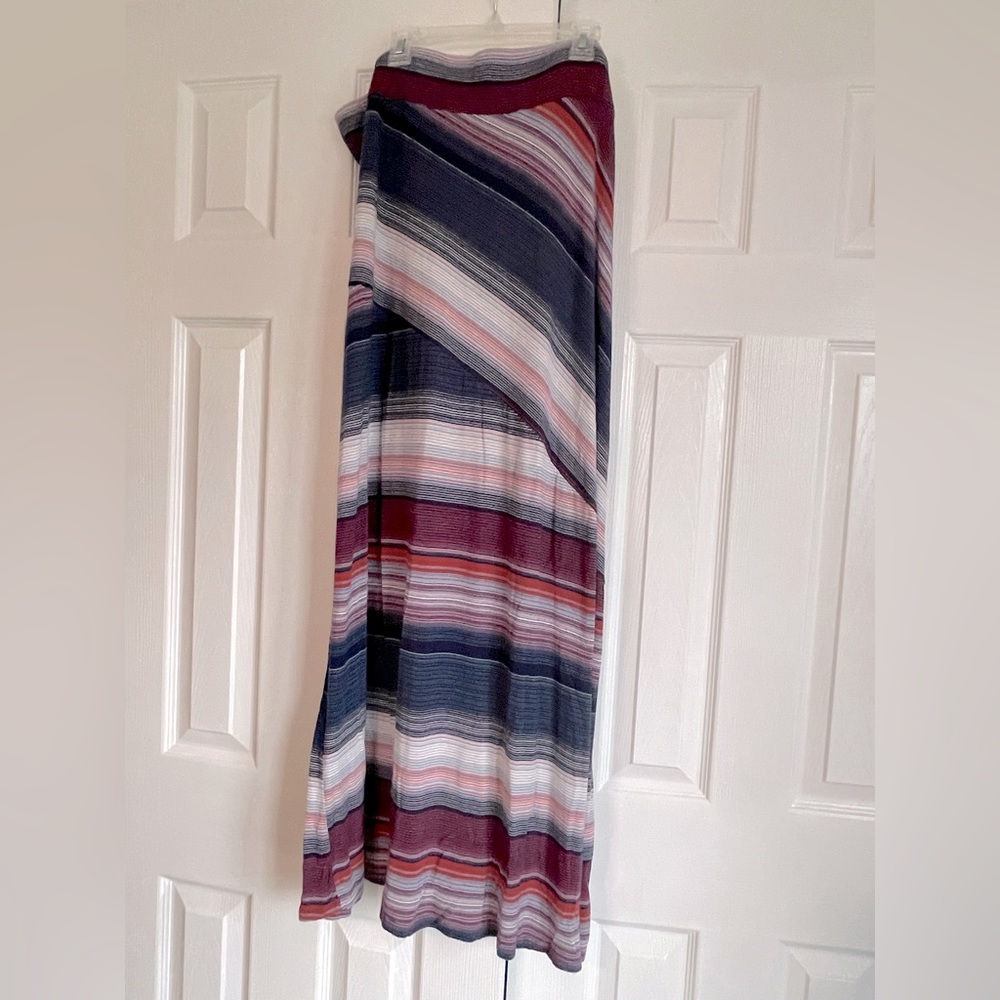 Roz & Ali maxi skirt